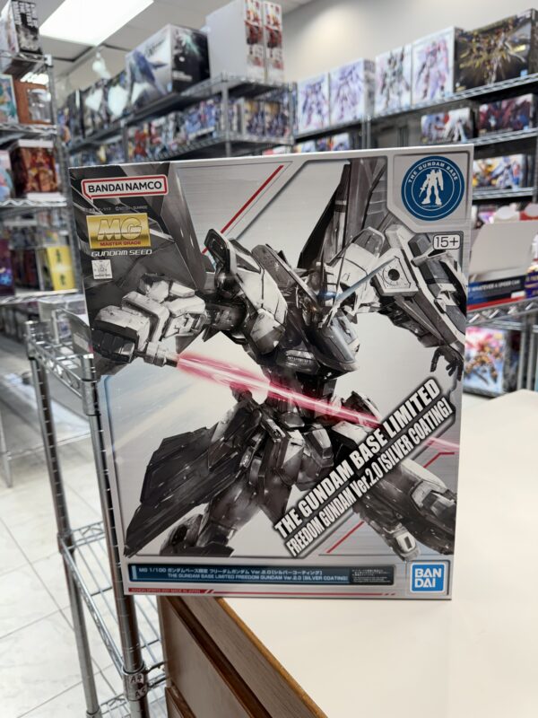 4573102616777-MG 1/100 The Gundam Base Limited Freedom Gundam Ver. 2.0 [Silver Coating]