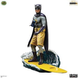 DC13409-Batman 66 Batman Deluxe BDS Art 1:10 Scale Statue